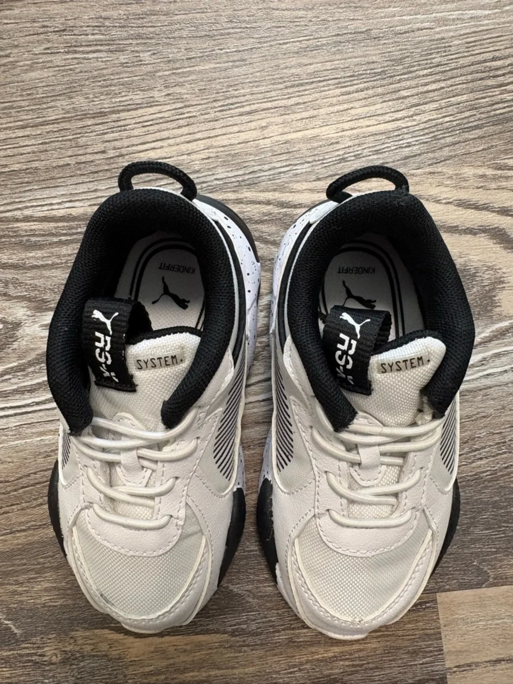 PUMA RS-X Black and White Running Sneakers 8 NWOT